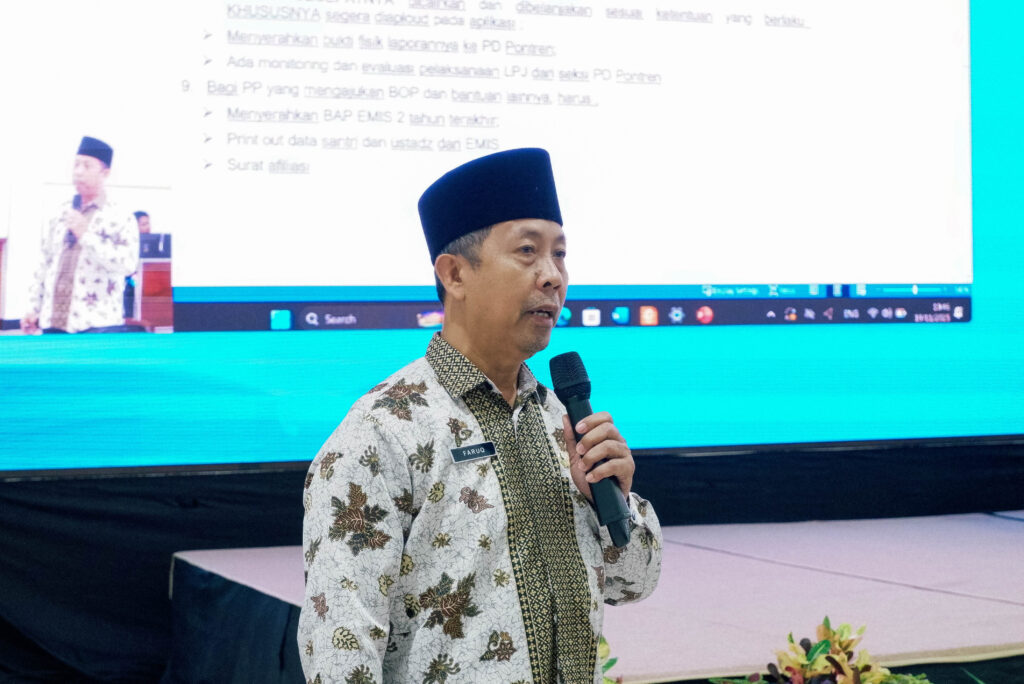 Kasi Pendidikan Diniyah dan Pondok Pesantren (PD Pontren) Kemenag Kota Kediri, Ahmad Rofiuddin Faruq, S.Ag., M.Pd.I,