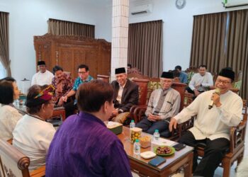 Pererat Silaturahim, FKUB Kota Kediri Lintas Agama Kunjungi Ponpes Wali Barokah