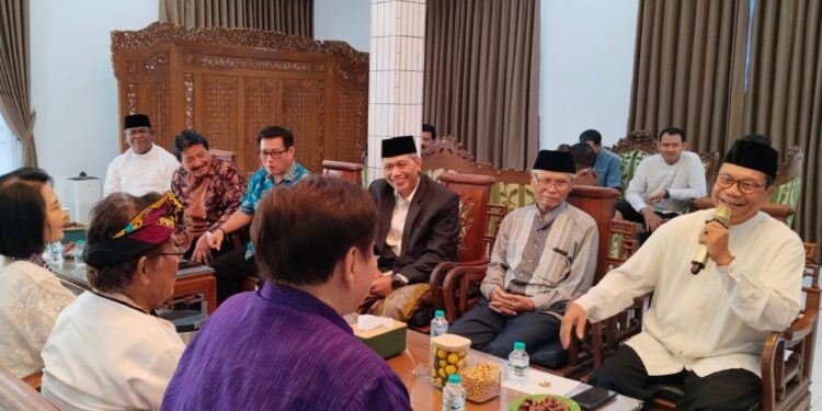 Pererat Silaturahim, FKUB Kota Kediri Lintas Agama Kunjungi Ponpes Wali Barokah