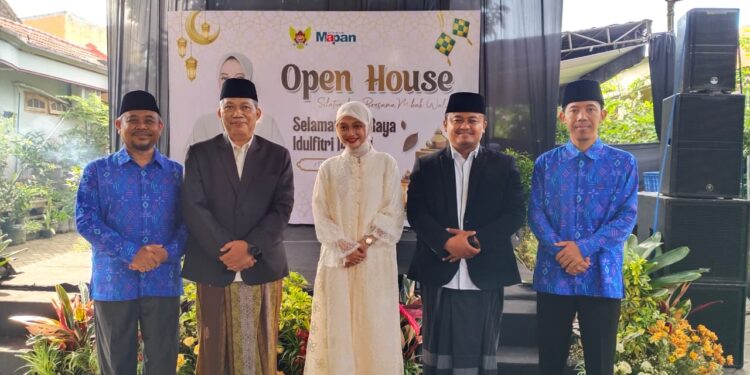 Sinergi Membangun Kota, Delegasi Ponpes Wali Barokah Silaturahim ke Wali Kota Vinanda Prameswati