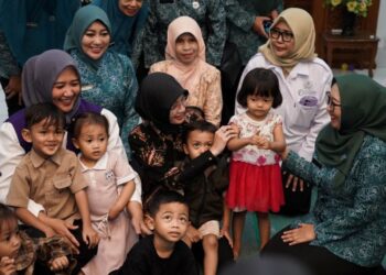 Hari Posyandu Nasional, Wali Kota Kediri Tinjau Transformasi Posyandu 6 SPM di Ponpes Wali Barokah
