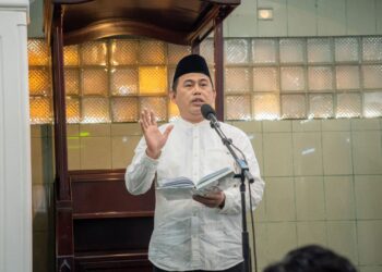 Memaksimalkan Keutamaan Hari Jumat dengan Menjaga Adab Salat dan Khutbah