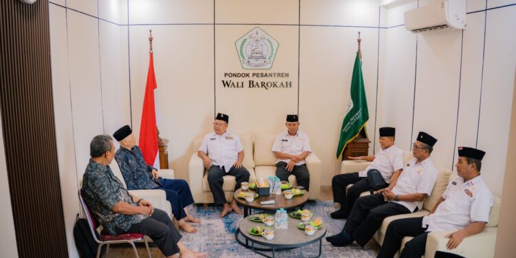 DPC Pepabri Kota Kediri Silaturahim ke Ponpes Wali Barokah, Bahas Ekonomi Pesantren hingga Ketahanan Lingkungan