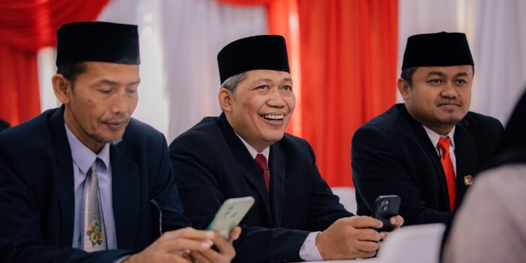 Dukung Sinergi Pembangunan dan Dengarkan Pidato Kenegaraan Presiden RI, Ponpes Wali Barokah Hadiri Rapat Paripurna DPRD Kota Kediri