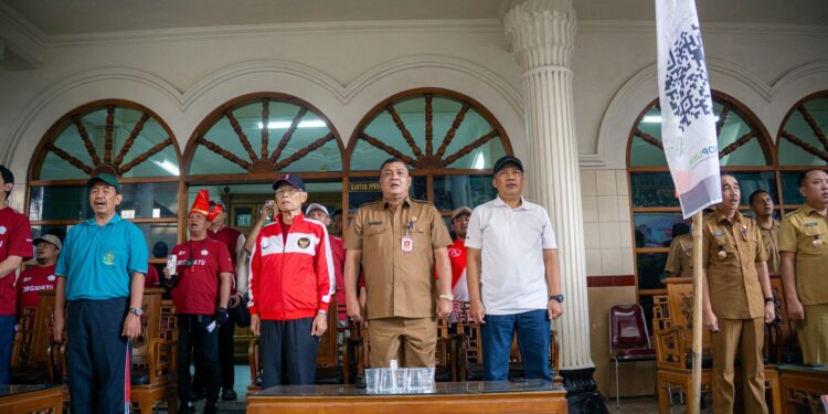 Mengenang Masa Kecil Lewat Lomba Tradisional, Ketua Ponpes Wali Barokah Ajak Santri Maknai Perjuangan Pahlawan
