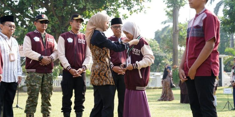 Wali Kota Lepas Kafilah FKDT Kota Kediri Menuju Porsadin ke-7 Jawa Timur, MDT Wali Barokah Harapkan Hasil yang Terbaik
